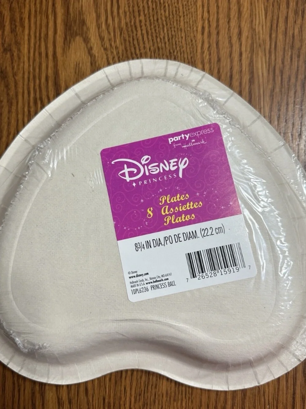 VTG 2004 Disney Princess Party Heart Plates 8 3/4” & Napkins Hallmark Birthday